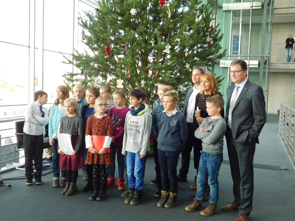 Draußenschule im Bundestag